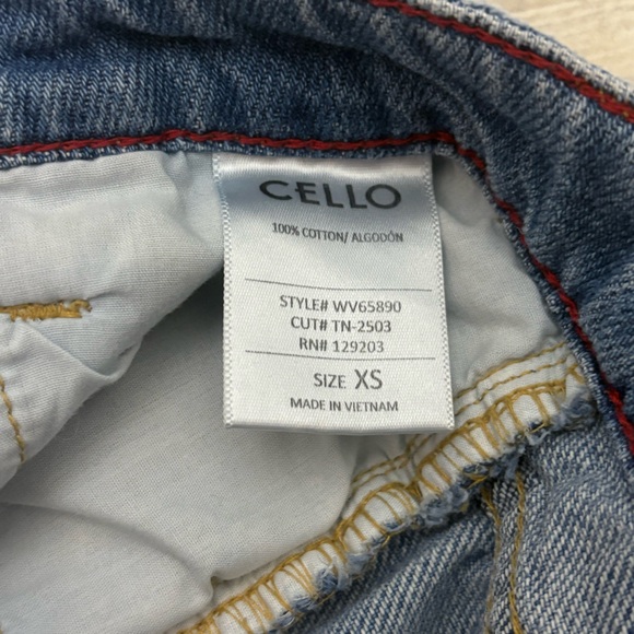 Cello Jean Booty Shorts Size XS - Picture 16 of 16